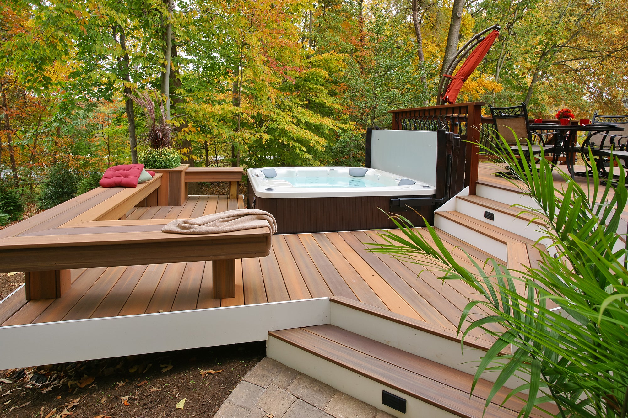 Decking Ideas With Hot Tub